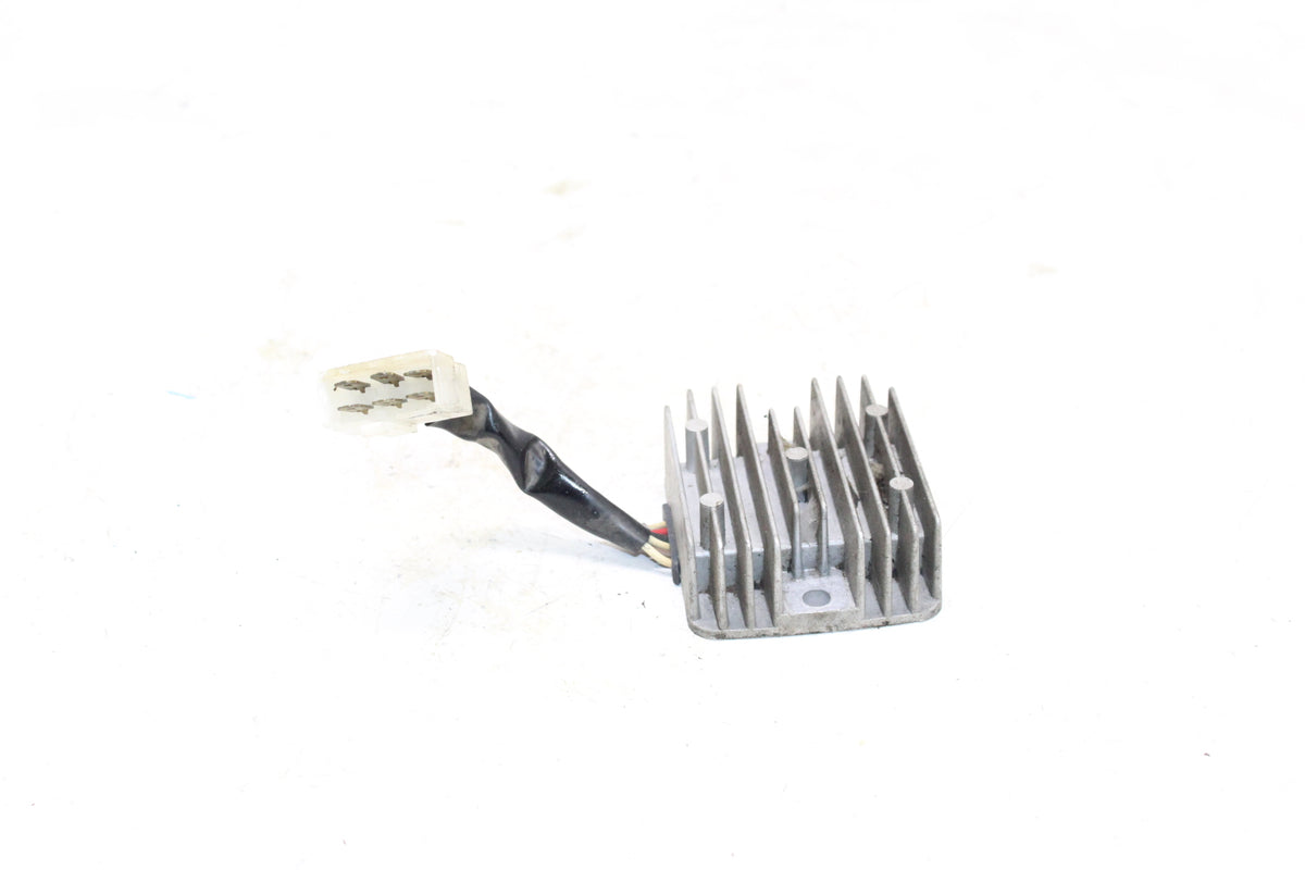 1983 Yamaha XC180 Riva 180 OEM Voltage Regulator Rectifier