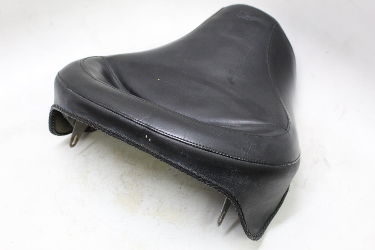 2005 Kawasaki Vulcan 1500 VN1500 Mustang Front Rider Solo Seat Black