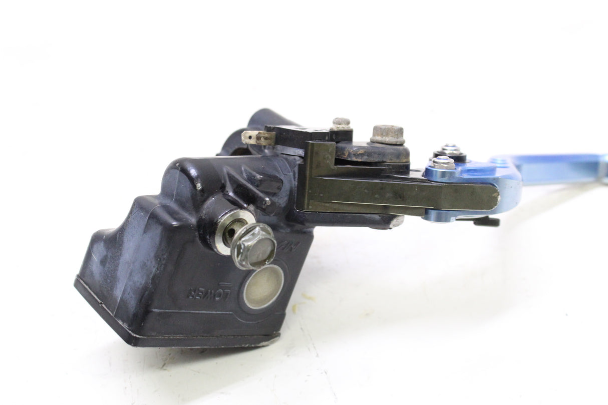 2005 KAWASAKI NINJA 250R EX250 FRONT BRAKE MASTER CYLINDER W LEVER