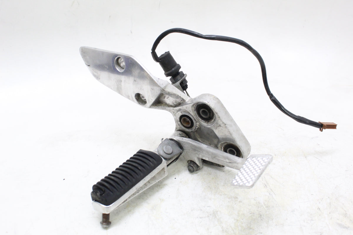 2003 Yamaha FZ1 FZS1000 Fazer OEM Right Rearset Foot Peg Brake Pedal