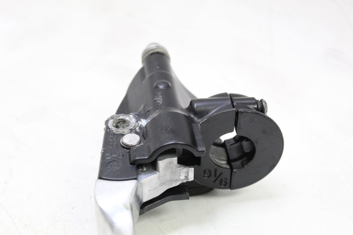 2000 Harley-Davidson Softail FXSTD OEM FRONT BRAKE MASTER CYLINDER W/ LEVER