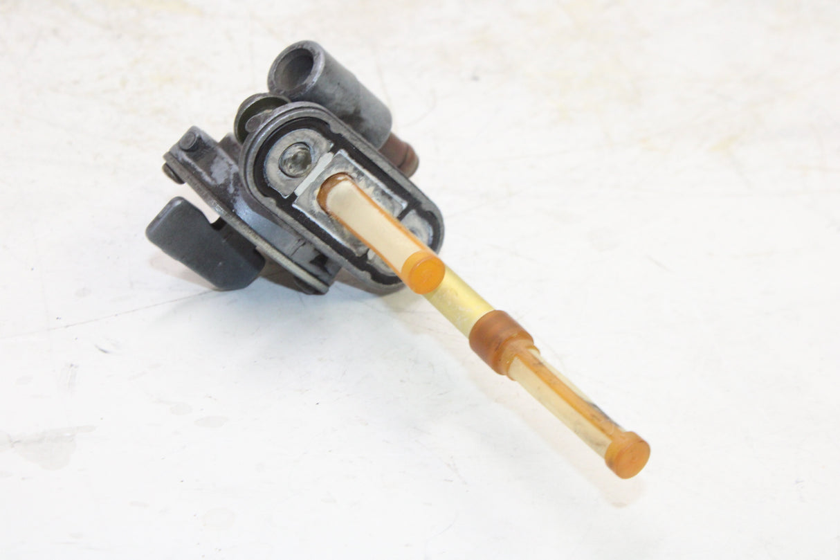 2007 Yamaha V Star 650 OEM FUEL GAS TANK PETCOCK SHUT ON OFF VALVE
