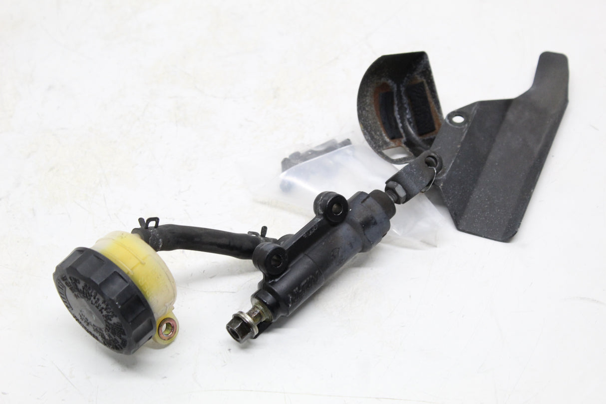 2005 Honda VTX1300S VTX1300 OEM REAR BACK BRAKE MASTER CYLINDER W RESERVOIR
