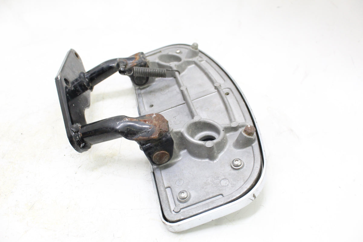 2005 KAWASAKI VULCAN 1500 VN1500 Left Rider Floorboard Footrest Bracket