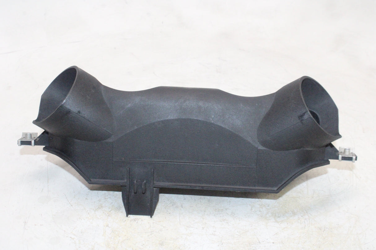 2001 BMW R1100RT OEM CENTER AIR INTAKE DUCT MOUNT