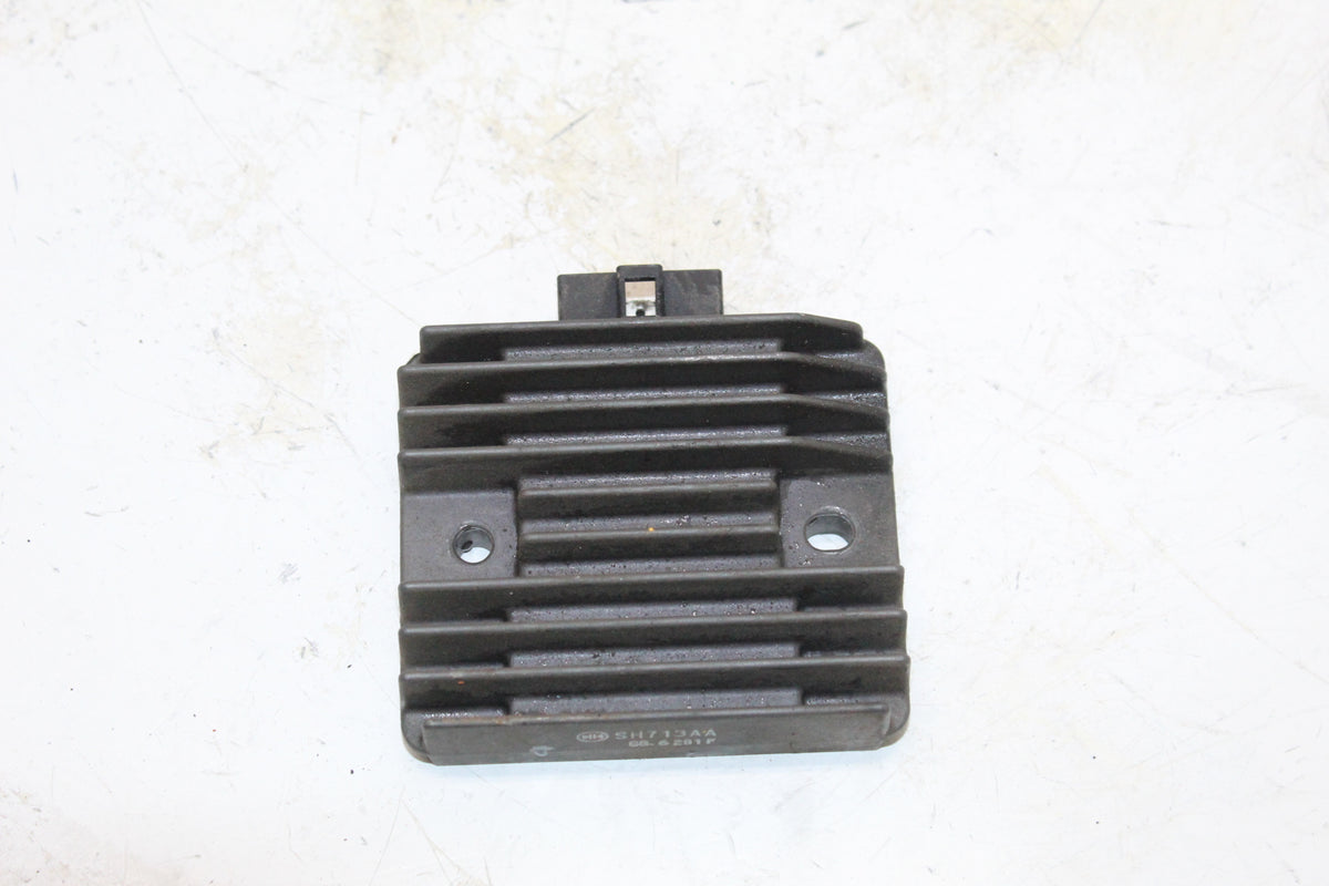 2009 Yamaha YZF R6S OEM Voltage Regulator Rectifier