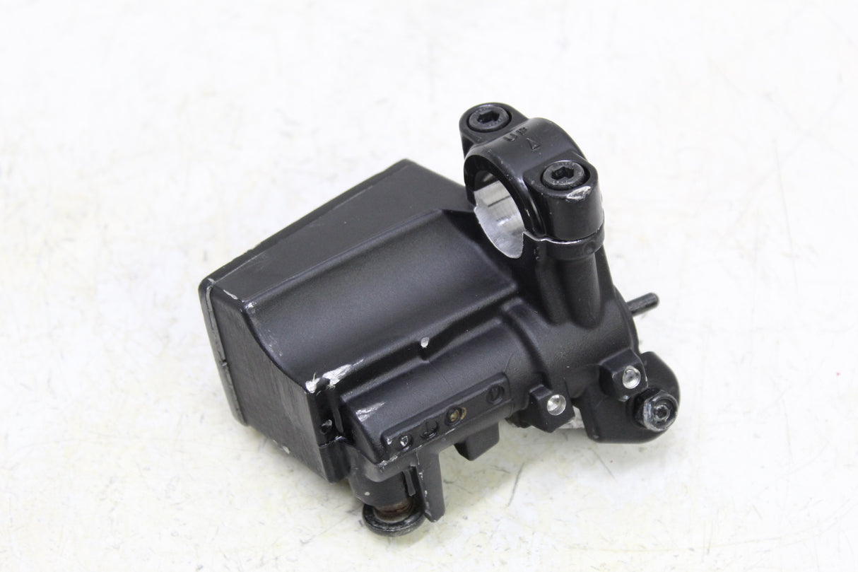 2017 Yamaha FZ10 OEM FRONT BRAKE MASTER CYLINDER