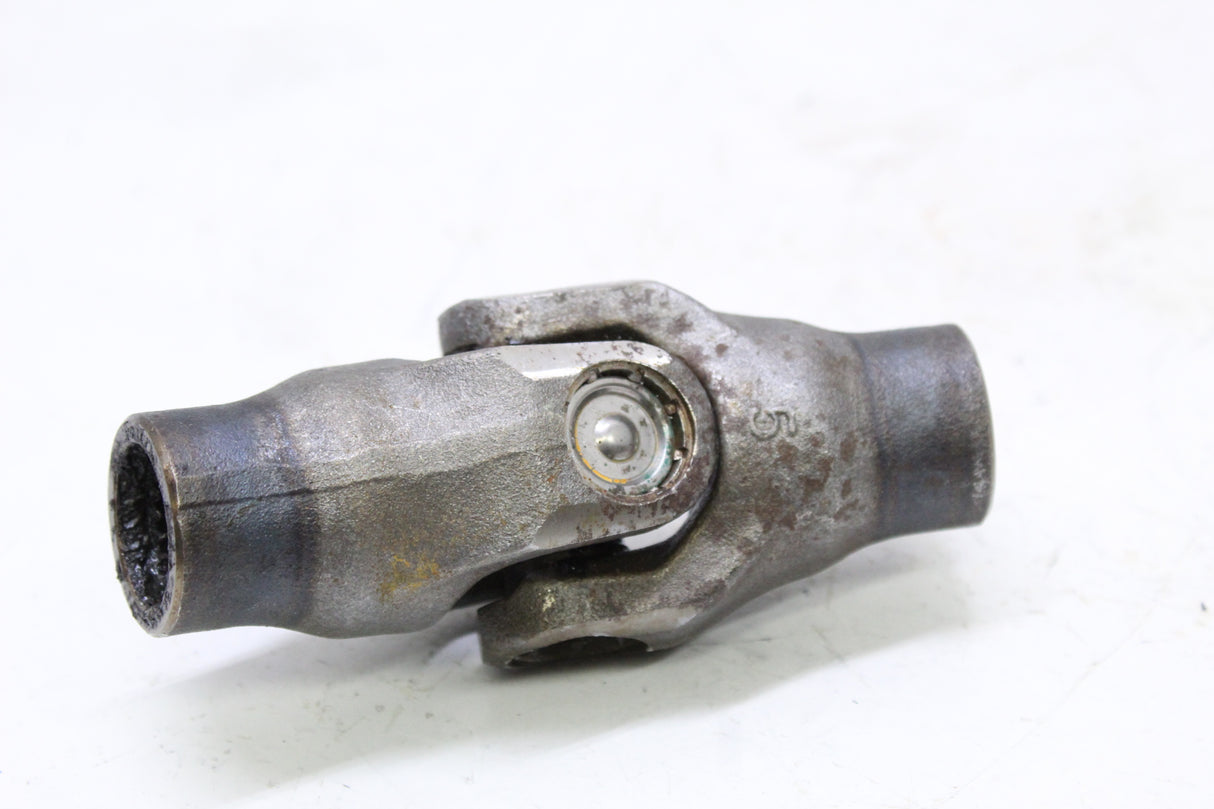 1996 Honda Shadow ACE 1100 VT1100 OEM REAR DRIVE SHAFT U JOINT
