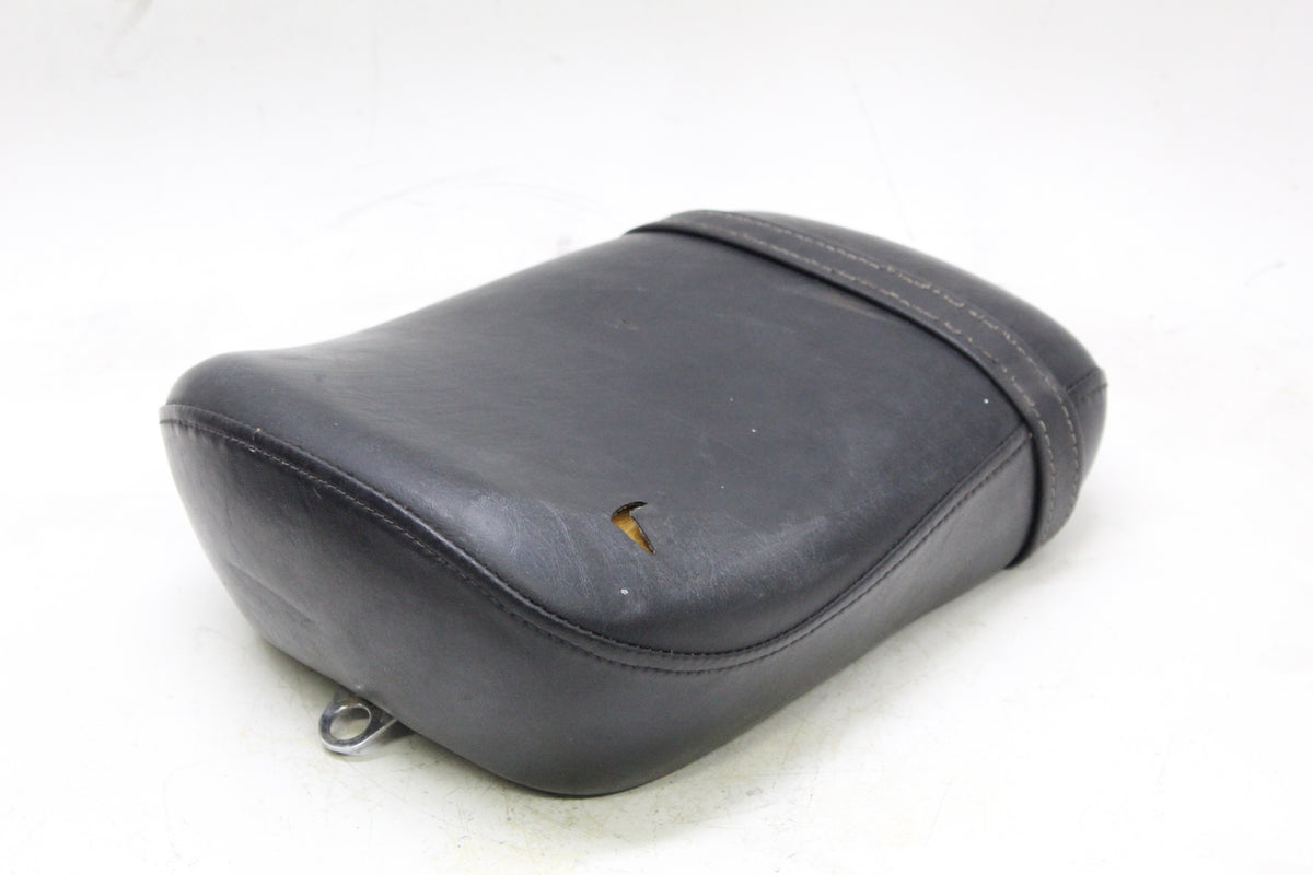 2007 YAMAHA XVS650 V STAR 650 OEM REAR PASSENGER SEAT TANDEM