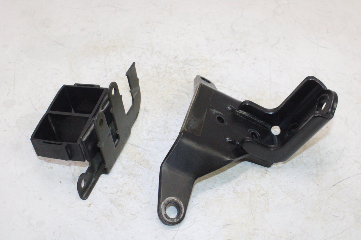 2005 Yamaha Road Star XV1700 OEM ENGINE MOTOR MOUNT BRACKETS PAIR