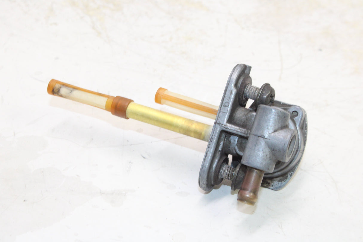 2007 Yamaha V Star 650 OEM FUEL GAS TANK PETCOCK SHUT ON OFF VALVE