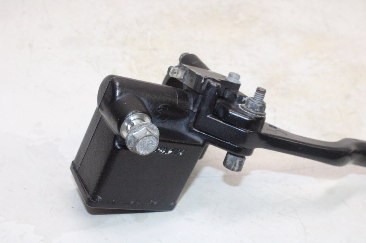 2015 Suzuki DR650SE OEM FRONT BRAKE MASTER CYLINDER W/ LEVER