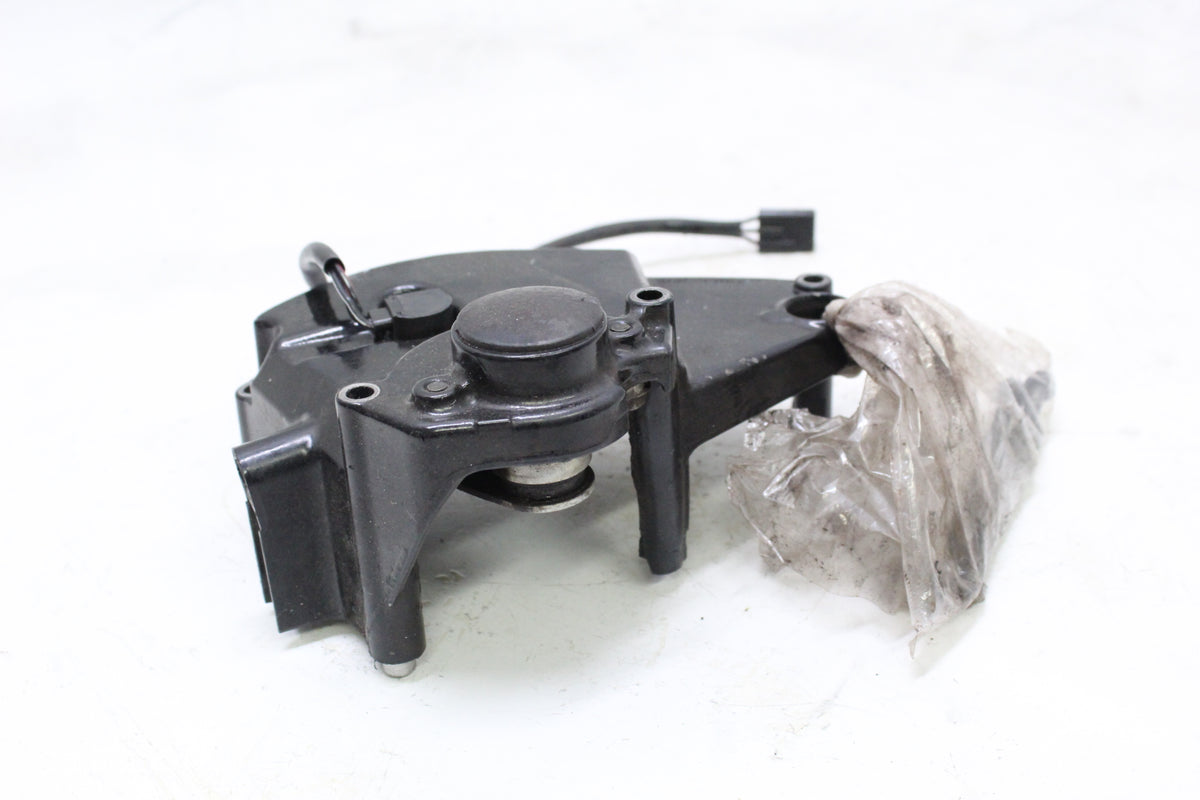 2004 SUZUKI GSXR600 OEM FRONT ENGINE SPROCKET COVER