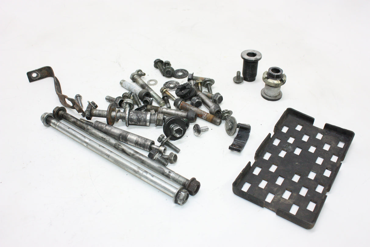 2005 Suzuki GSXR600 OEM ENGINE MOUNTING BOLTS HARDWARE MOTOR SCREWS