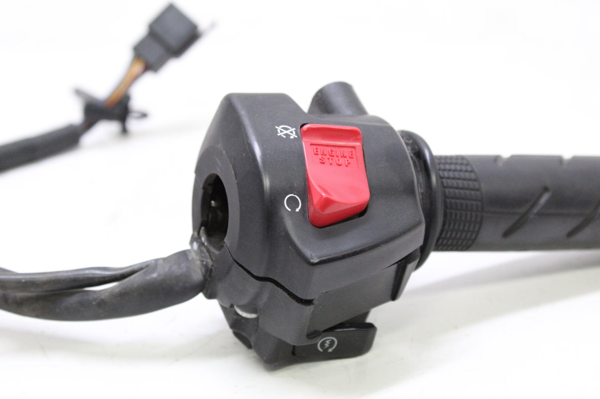 2006 Honda CBR600RR OEM Right Handlebar Switch Throttle Tube Grip Kill Start