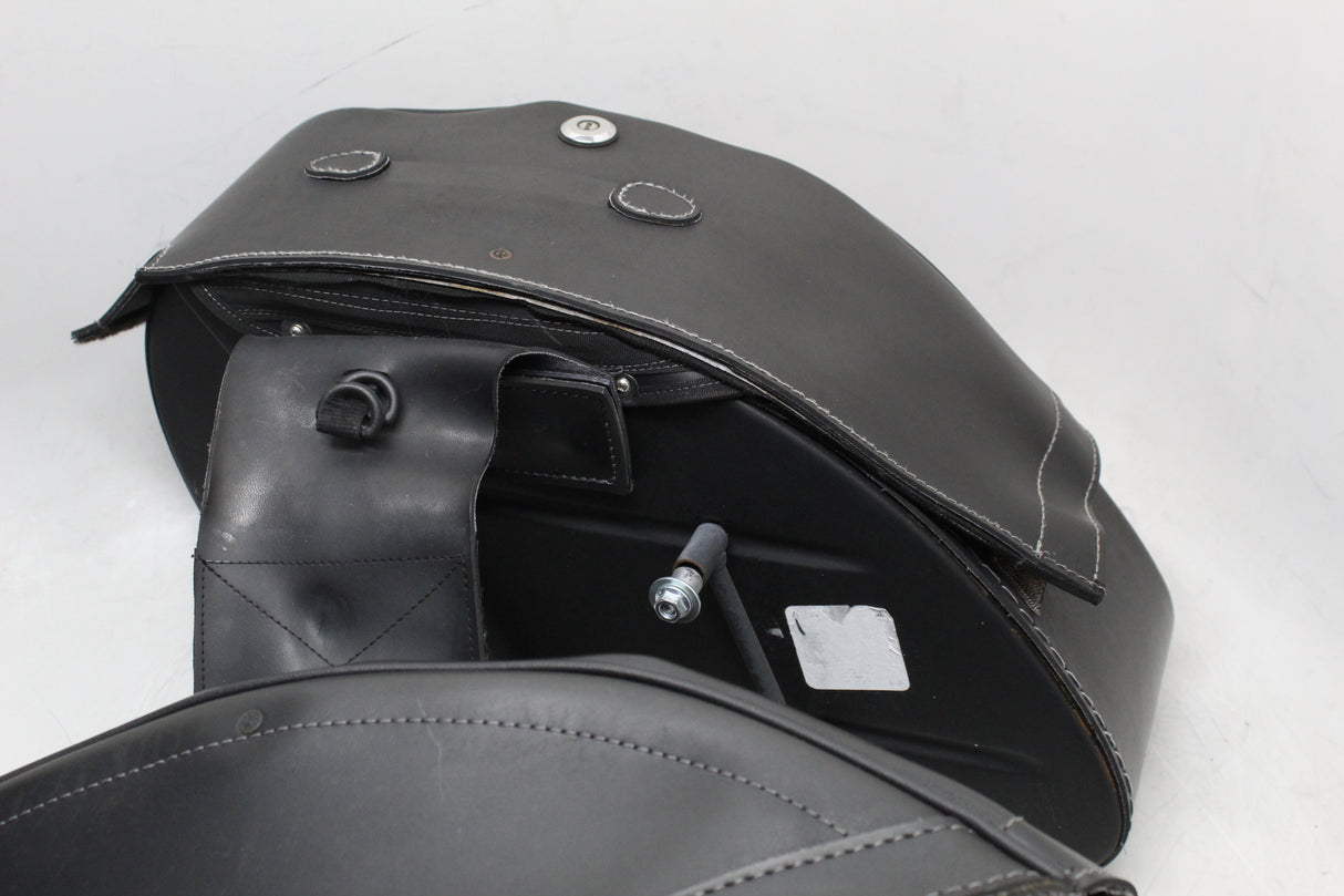 2005 Honda VTX1300S VTX1300 OEM REAR BACK SIDE BAGS