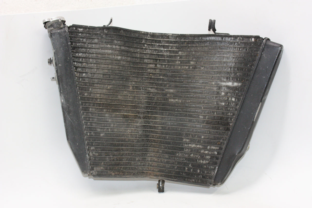 2005 Suzuki GSXR600 OEM ENGINE RADIATOR MOTOR COOLER COOLING RADIATER