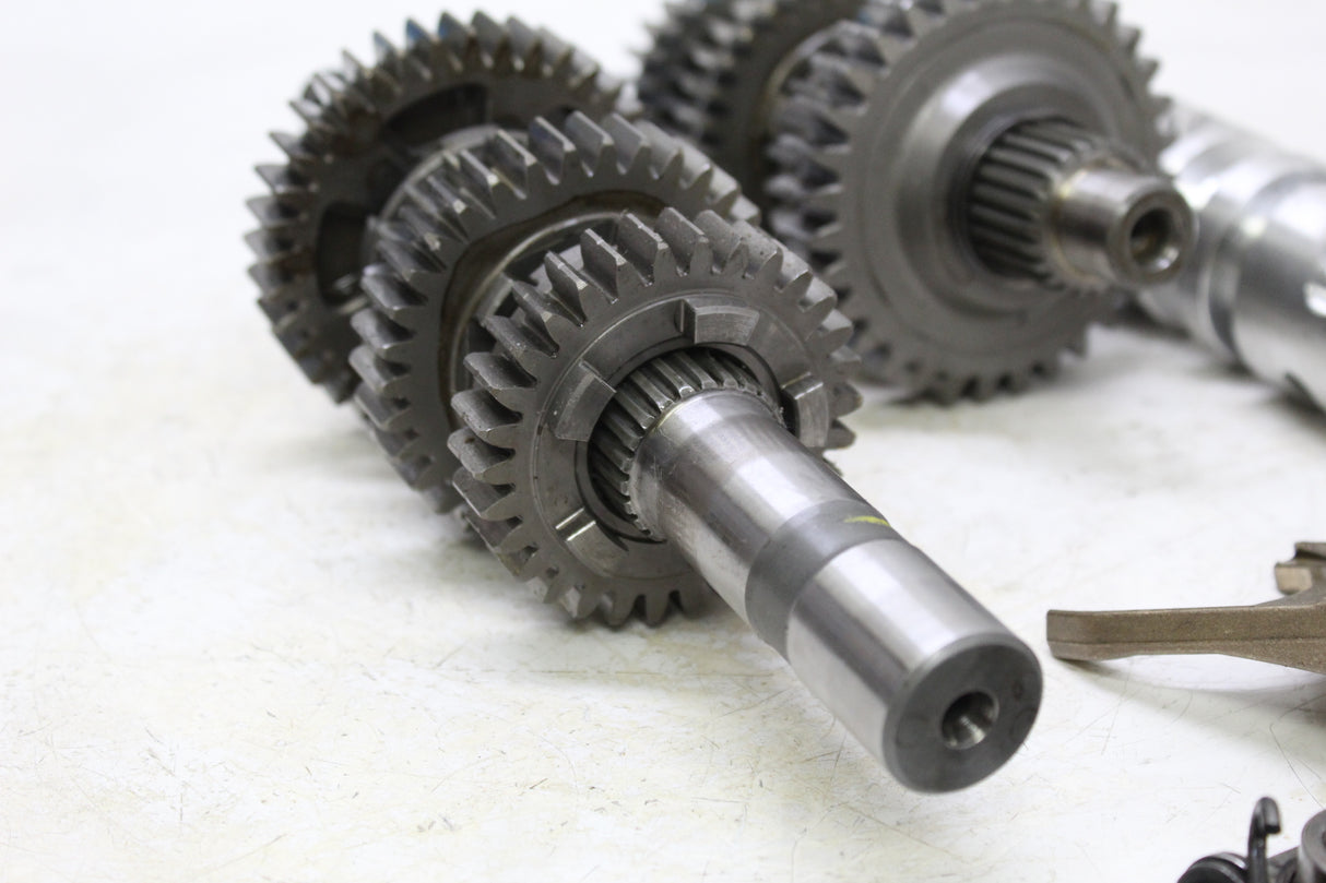 2005 Harley-Davidson Sportster 883 XL883 OEM ENGINE TRANSMISSION TRANNY GEARS