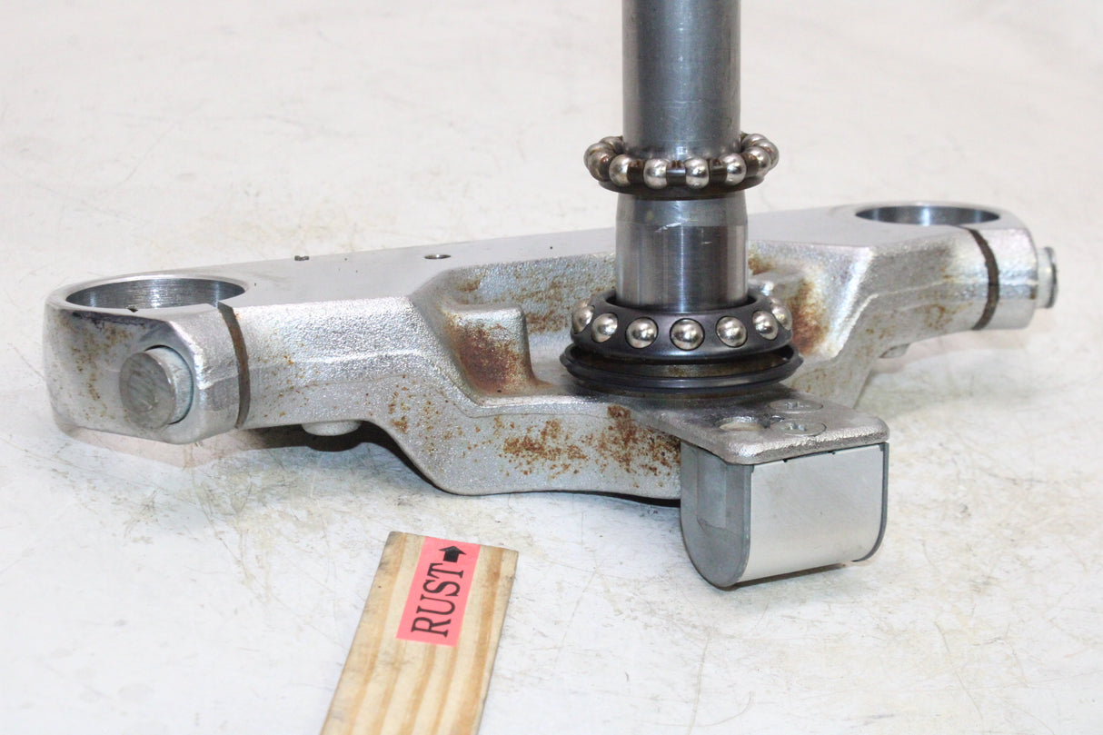 1995 Honda Shadow VLX 600 VT600C OEM FRONT FORKS CLAMP LOWER TRIPLE TREE STEM