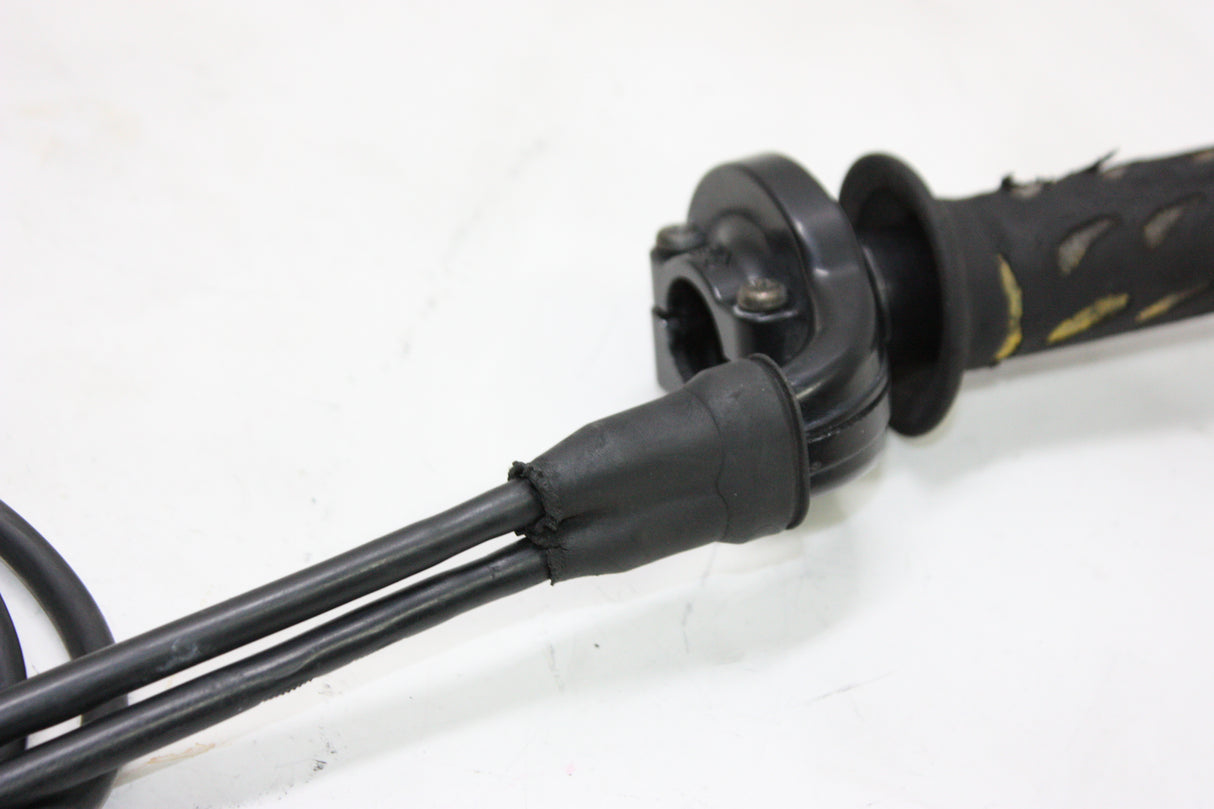 2004 Triumph Daytona 600 OEM THROTTLE HANDLE W HOUSING