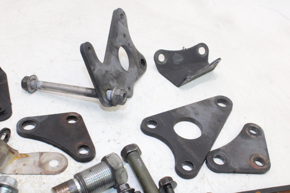 2007 Yamaha V Star 650 XVS650 OEM ENGINE MOUNTING BOLTS HARDWARE MOTOR SCREWS