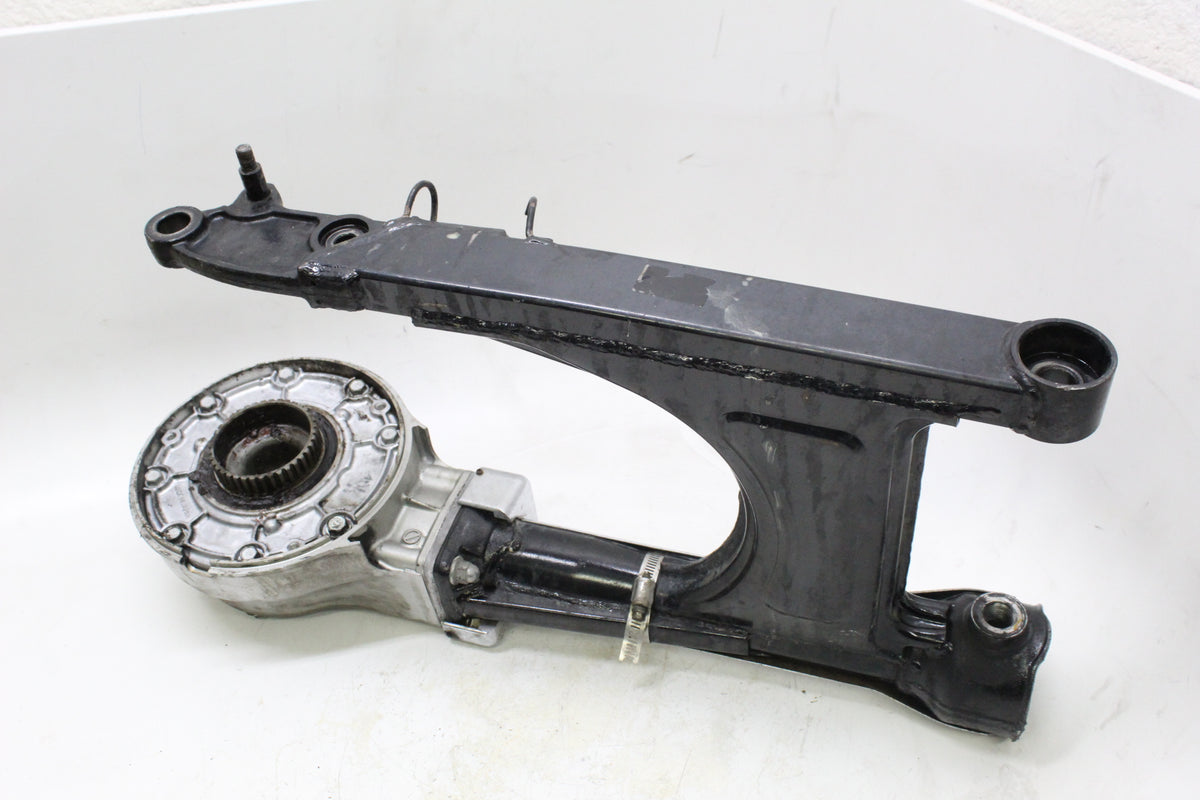 2005 KAWASAKI VULCAN 1500 VN1500 CLASSIC OEM SWINGARM FINAL DRIVE ASSEMBLY