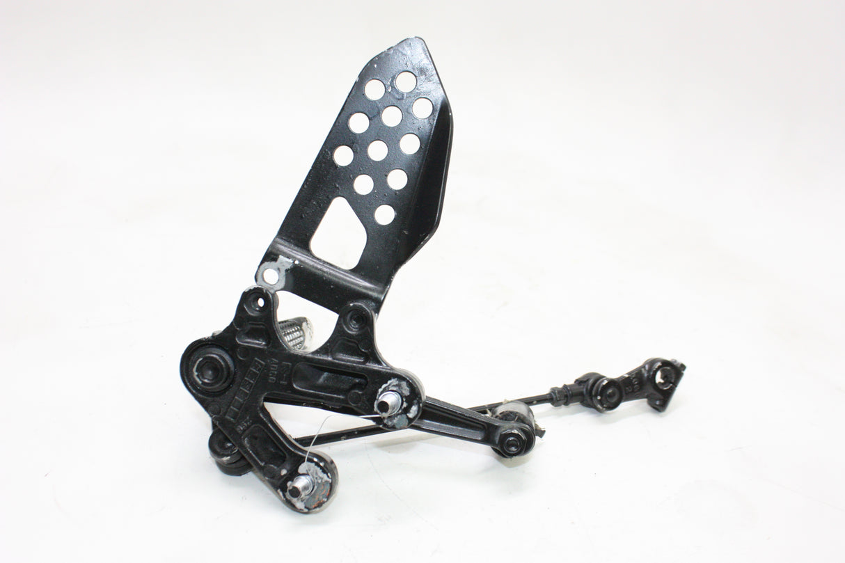 2005 Suzuki GSXR600 OEM LEFT REARSET REAR SET FOOT PEG W SHIFTER