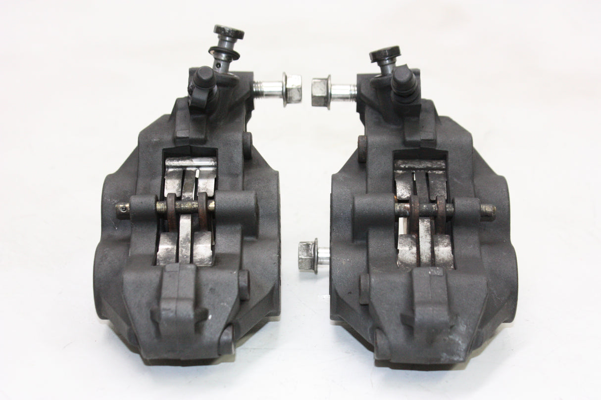2004 Triumph Daytona 600 OEM RIGHT LEFT FRONT BRAKE CALIPER SET PAIR CALIPERS