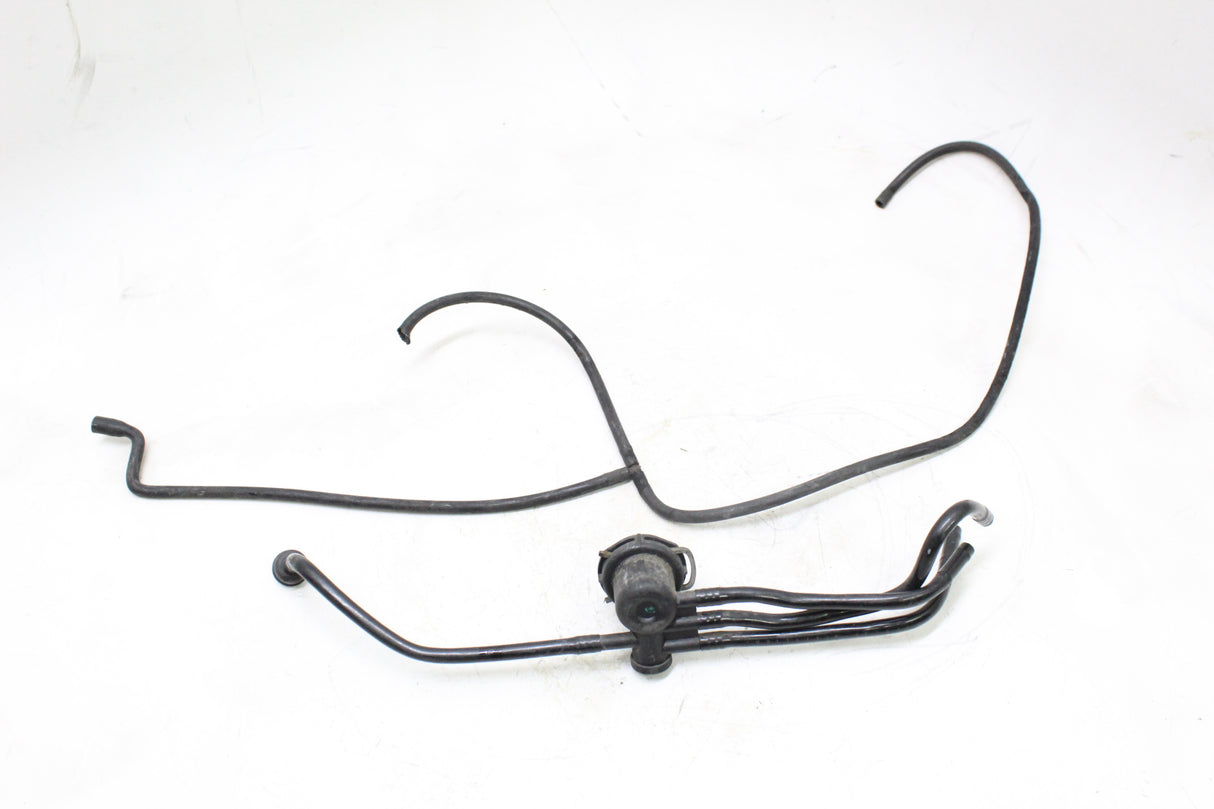 2000 BMW R1100RT OEM FUEL DISTRIBUTOR PRESSURE REGULATOR HOSE LINE SET