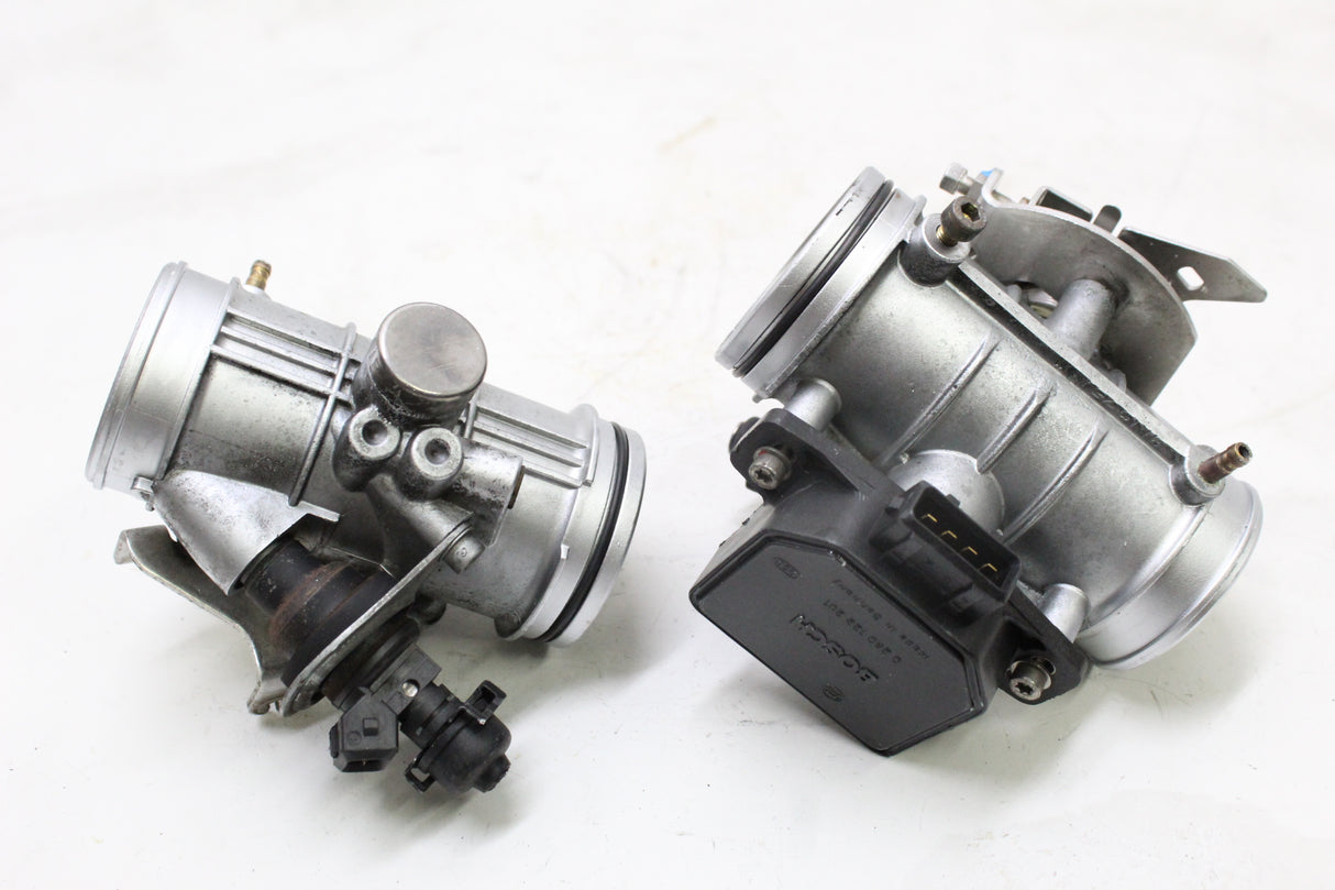2000 BMW R1100RT OEM LEFT RIGHT THROTTLE BODY PAIR W BOSCH TPS