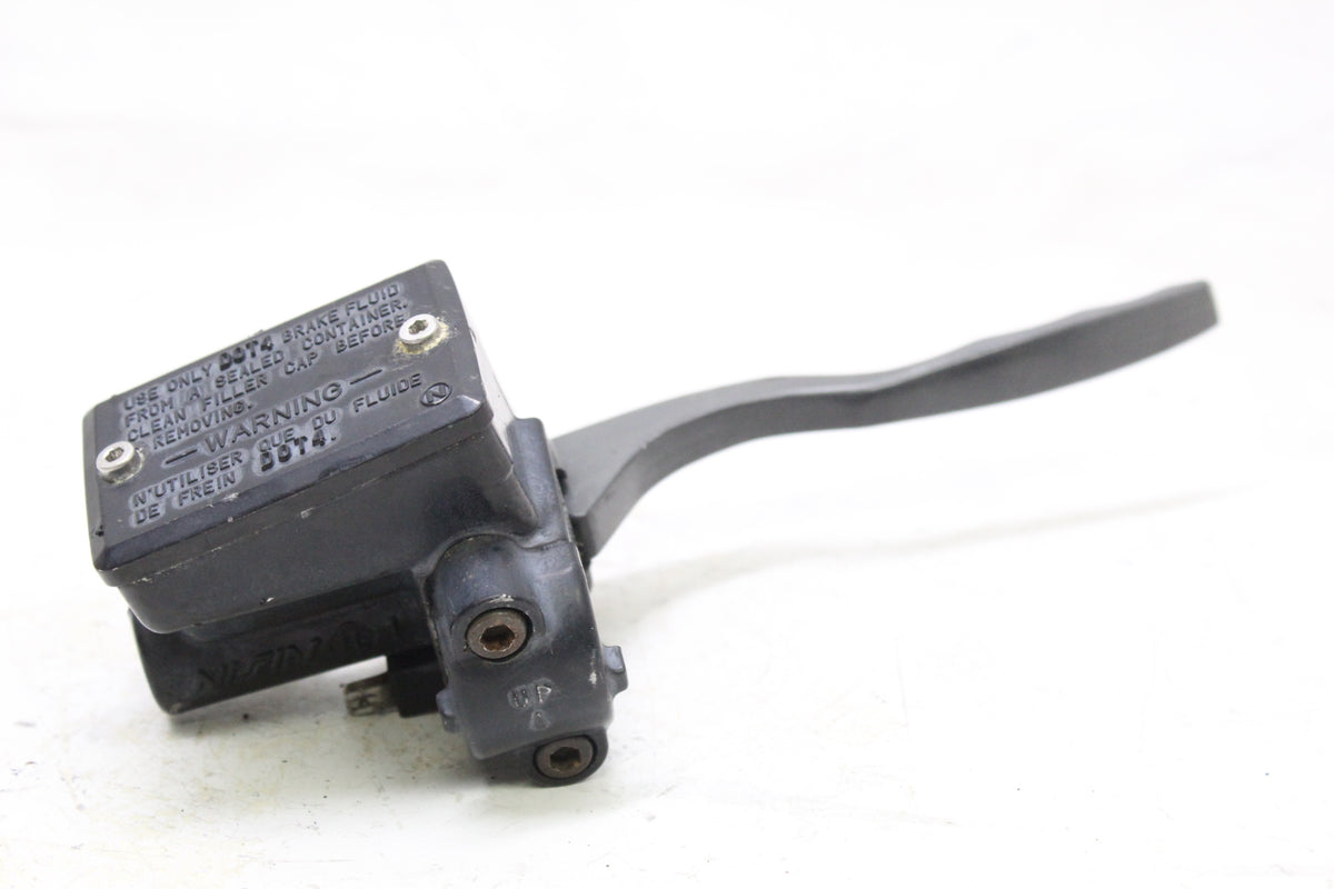 1992 Kawasaki Ninja 600R ZX600 OEM FRONT BRAKE MASTER CYLINDER W/ LEVER