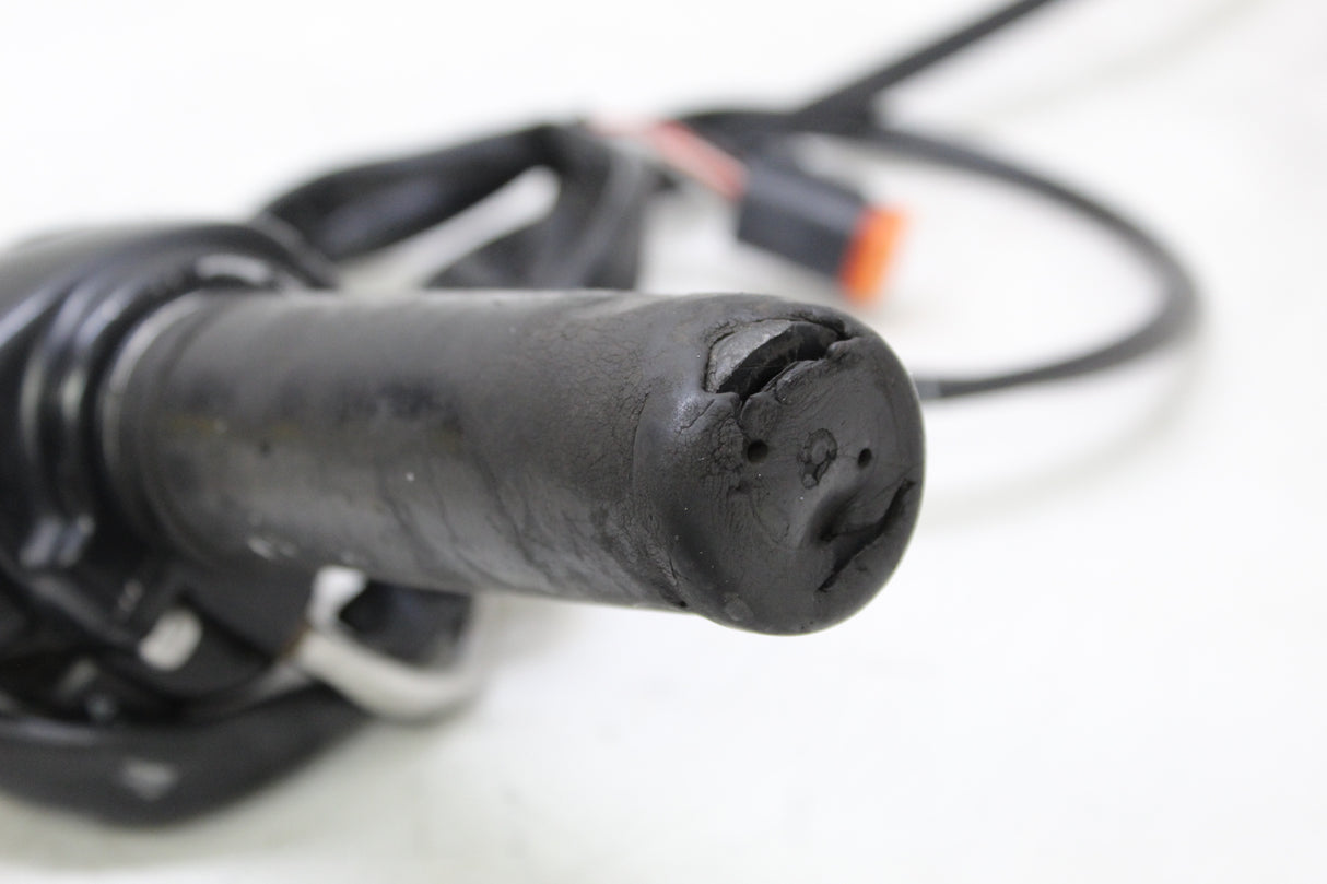 2000 Harley-Davidson Softail FXSTD OEM RIGHT CLIPON HANDLE KILL OFF START SWITCH