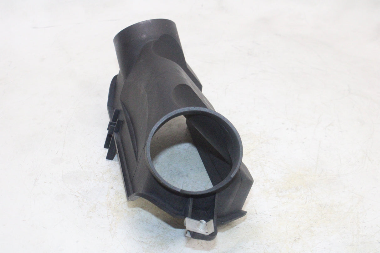 2001 BMW R1100RT OEM CENTER AIR INTAKE DUCT MOUNT