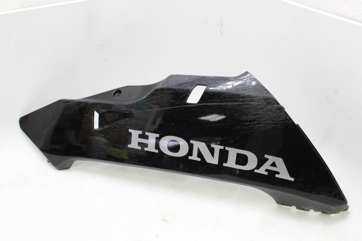 2006 Honda CBR600RR OEM RIGHT LOWER BOTTOM BELLY SIDE FAIRING COWL