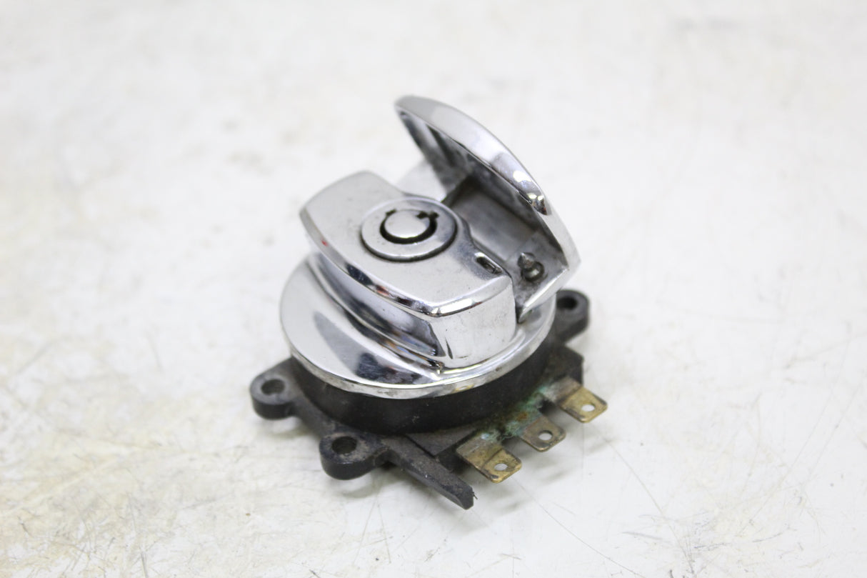 2000 Harley-Davidson Softail Deuce FXSTD OEM IGNITION SWITCH !NO KEY!