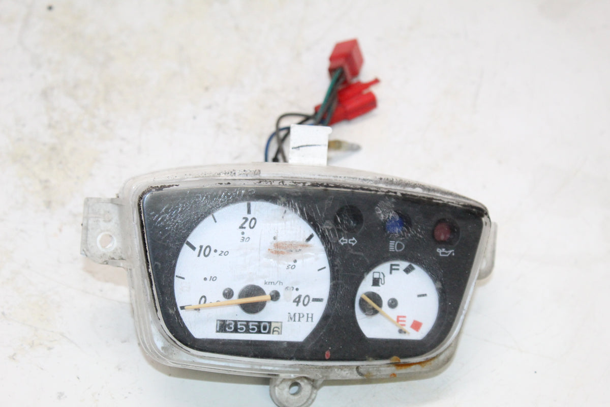 2002 Yamaha Zuma 50 YW50 OEM SPEEDO TACH GAUGES DISPLAY CLUSTER SPEEDOMETER