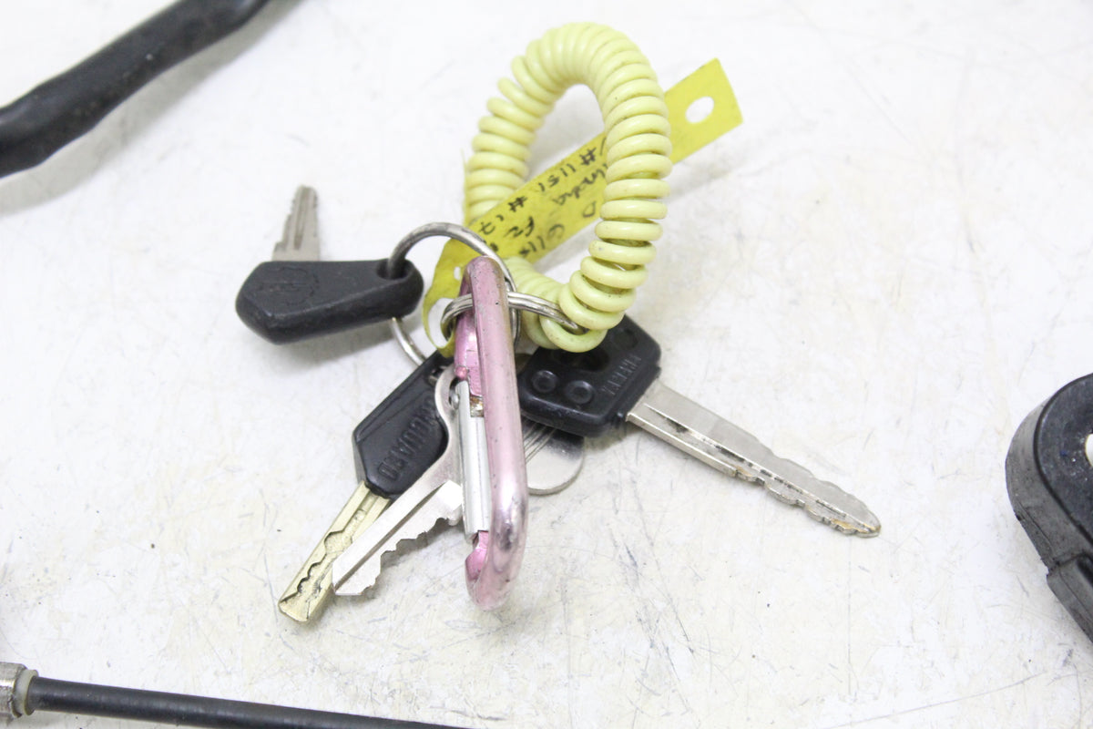 2003 YAMAHA FZ1 FZS1000 FAZER OEM IGNITION SWITCH SEAT LOCK KEY SET