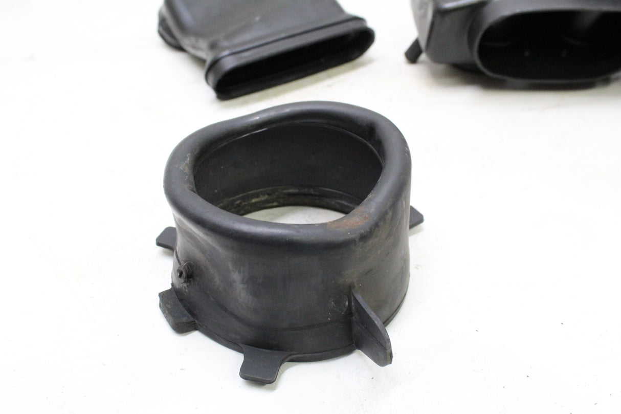 2004 SUZUKI GSXR600 OEM AIRBOX AIR CLEANER CAP COVER INTAKE DUCTS