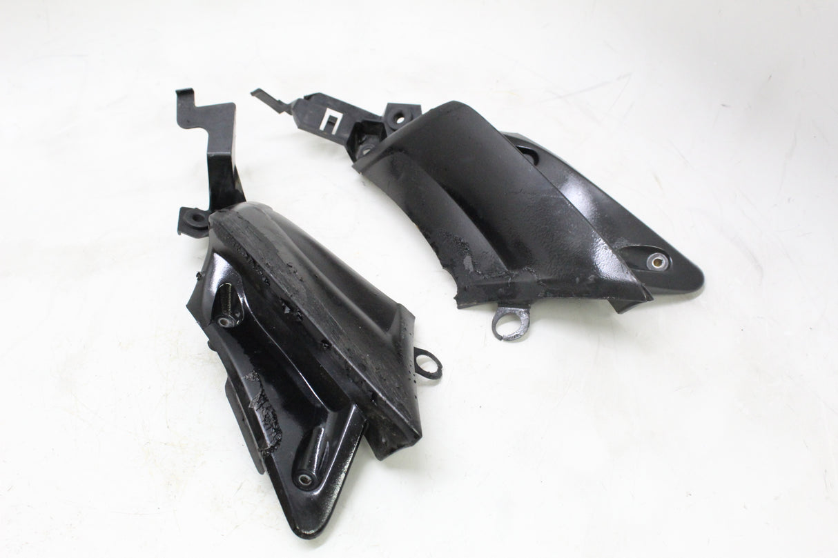 2005 Yamaha YZF R6 OEM LEFT RIGHT LOWER MID SIDE FAIRING COWL PAIR