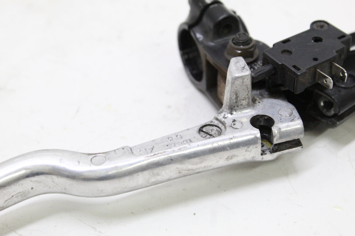 2007 Yamaha YZF R6S OEM CLUTCH PERCH MOUNT WITH LEVER