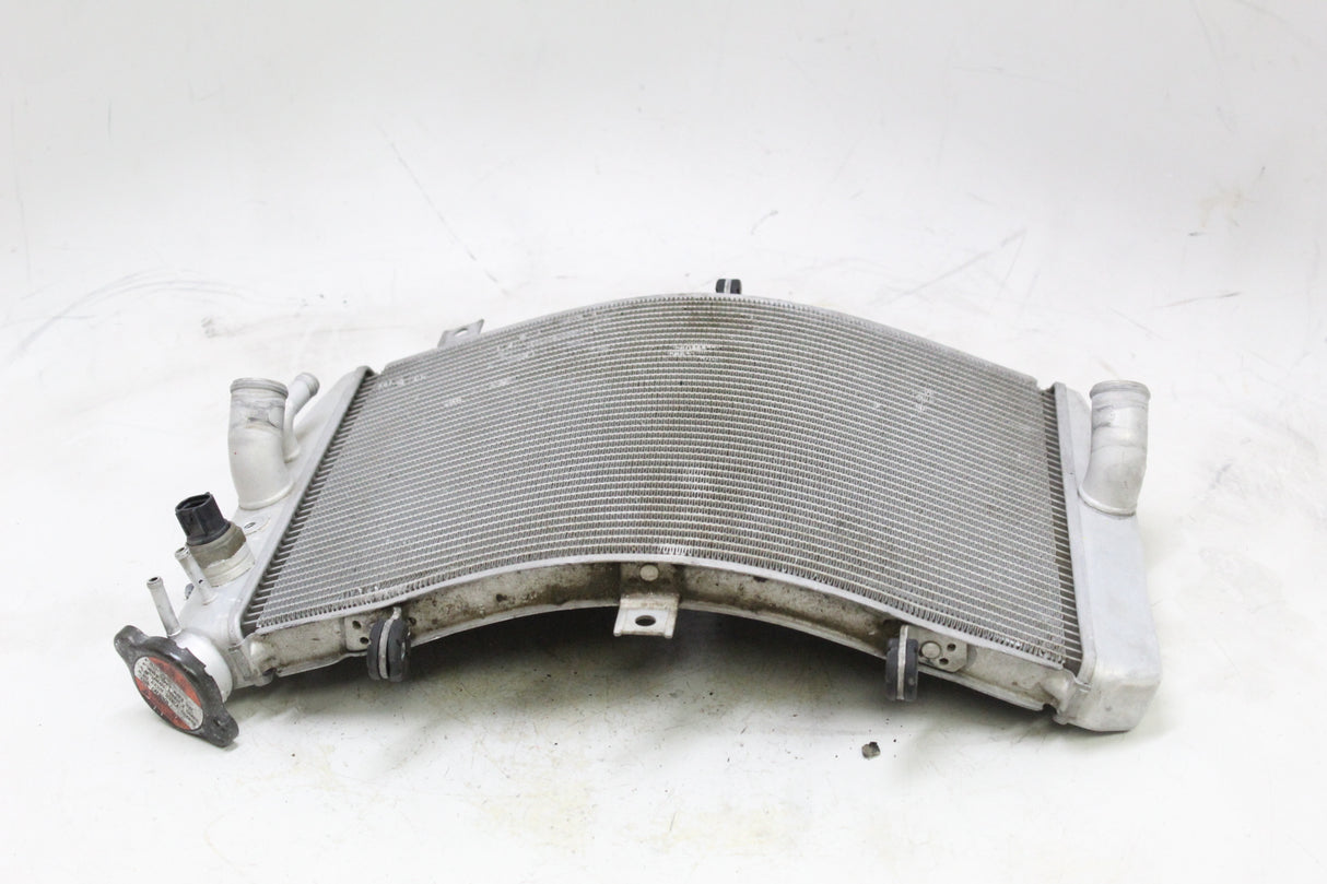 2004 Suzuki GSXR600 OEM ENGINE RADIATOR MOTOR COOLER COOLING RADIATER