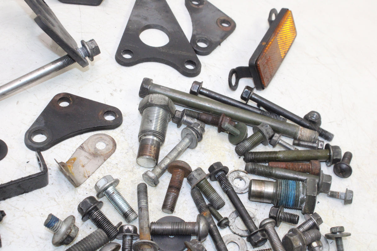 2007 Yamaha V Star 650 XVS650 OEM ENGINE MOUNTING BOLTS HARDWARE MOTOR SCREWS