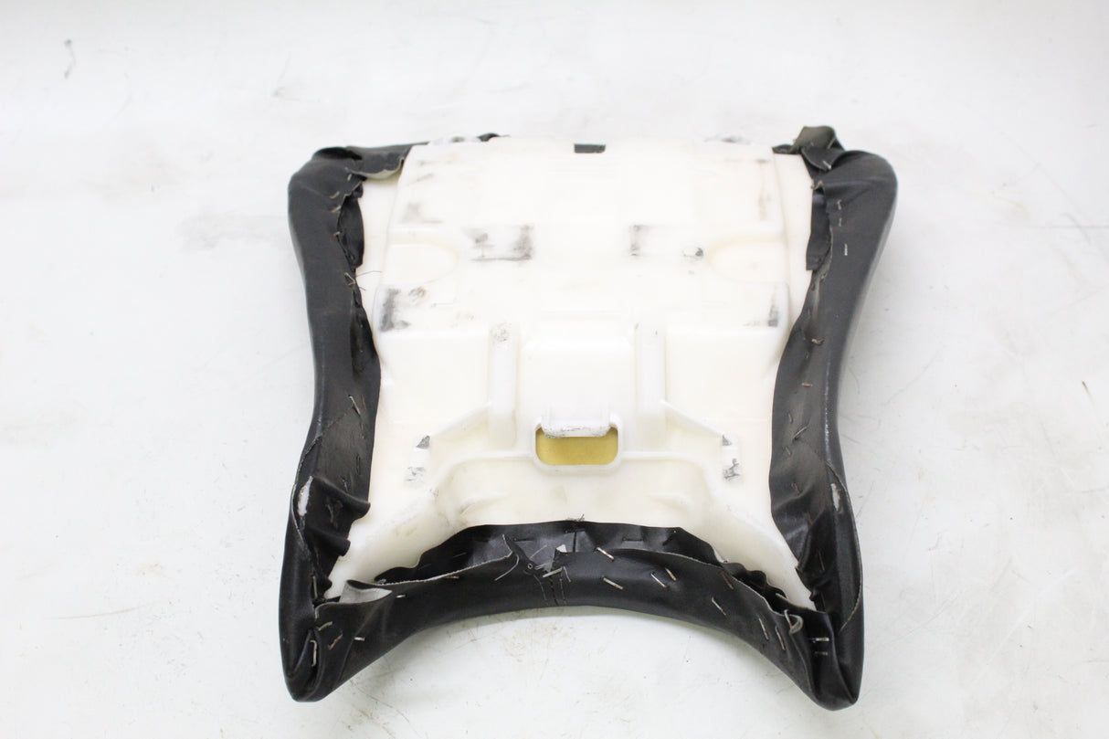 2005 Yamaha YZF R6 OEM FRONT DRIVERS SEAT PAD SADDLE PILLION