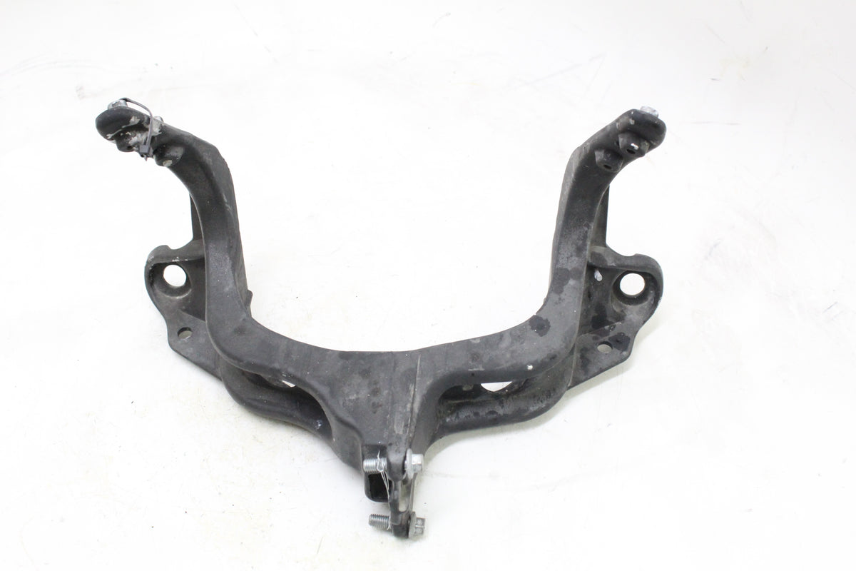 2004 SUZUKI GSXR600 OEM FRONT UPPER FAIRING STAY BRACKET