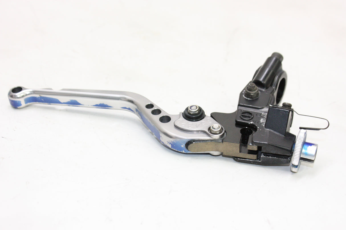 2004 Triumph Daytona 600 OEM CLUTCH PERCH MOUNT WITH LEVER