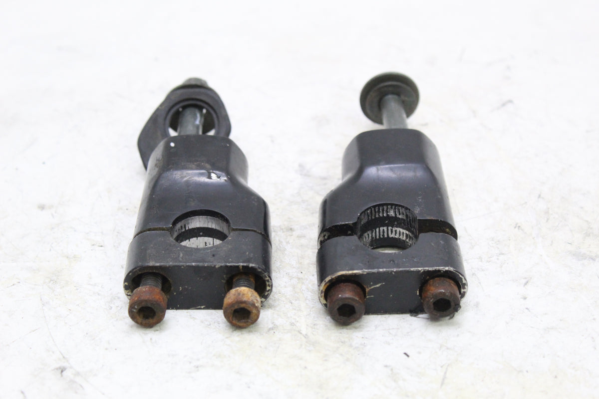 2003 YAMAHA FZ1 FZS1000 FAZER OEM HANDLEBAR RISERS MOUNTS CLAMPS PAIR