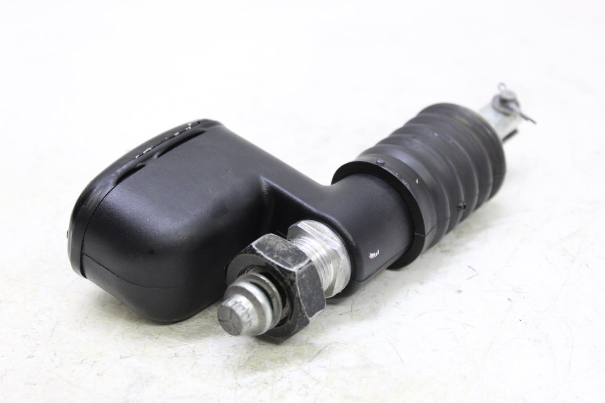 2000 Harley-Davidson Softail Deuce FXSTD OEM REAR BACK BRAKE MASTER CYLINDER