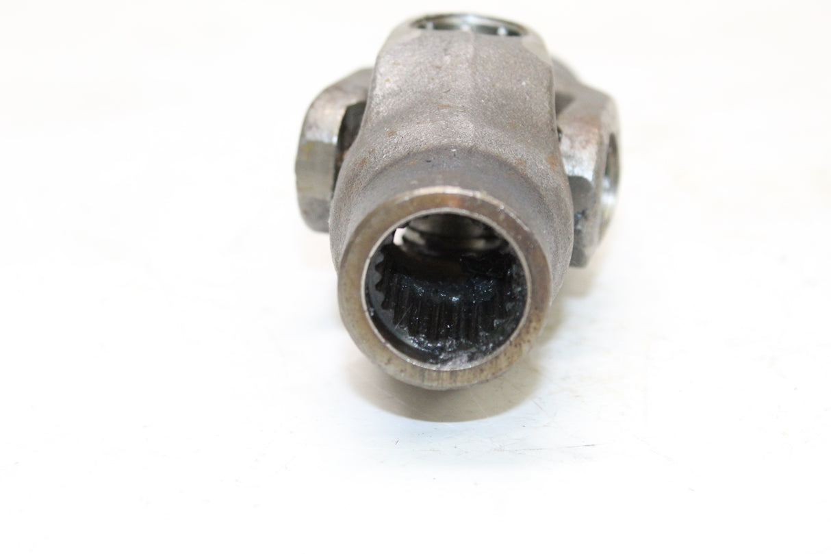 1996 Honda Shadow ACE 1100 VT1100 OEM REAR DRIVE SHAFT U JOINT