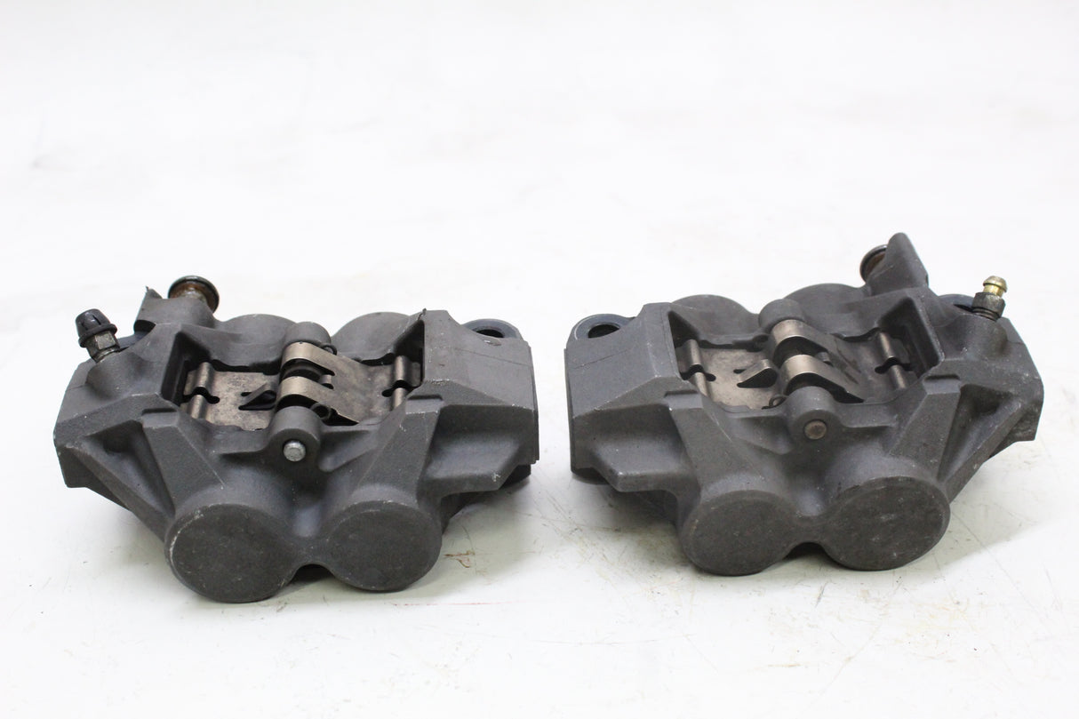 2005 Yamaha YZF R6 OEM RIGHT LEFT FRONT BRAKE CALIPER PADS SET PAIR