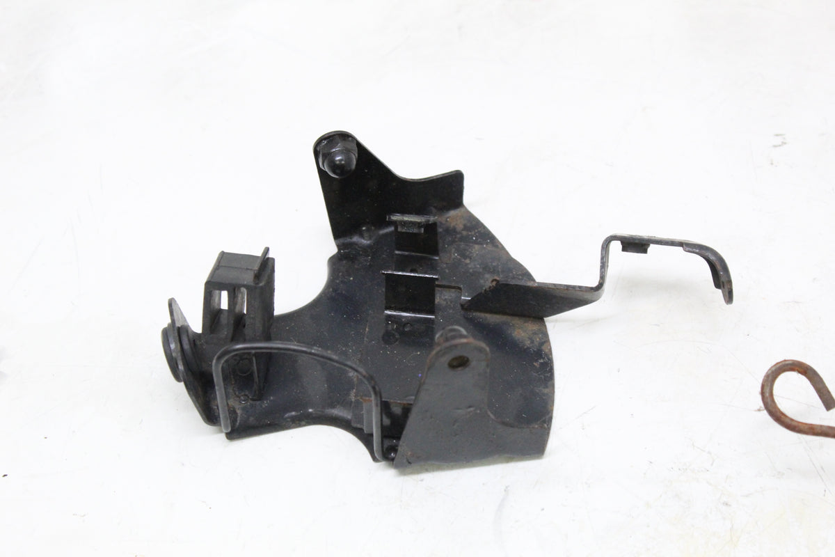 2007 YAMAHA XVS650 V STAR 650 OEM ENGINE MOUNT BRACKET SET